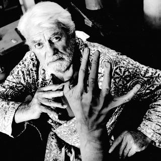 Avril Lavigne @ Live with